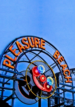 watch-Pleasure Beach